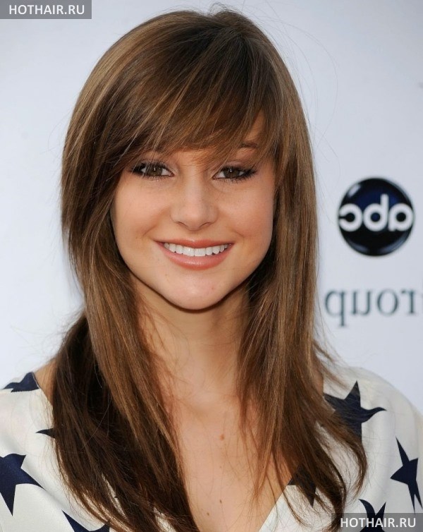стрижки с длинной челкой