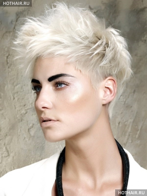 Модные короткие стрижки ежик