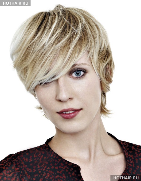 Какой цвет волос подойдет к бледной коже и голубым глазам?