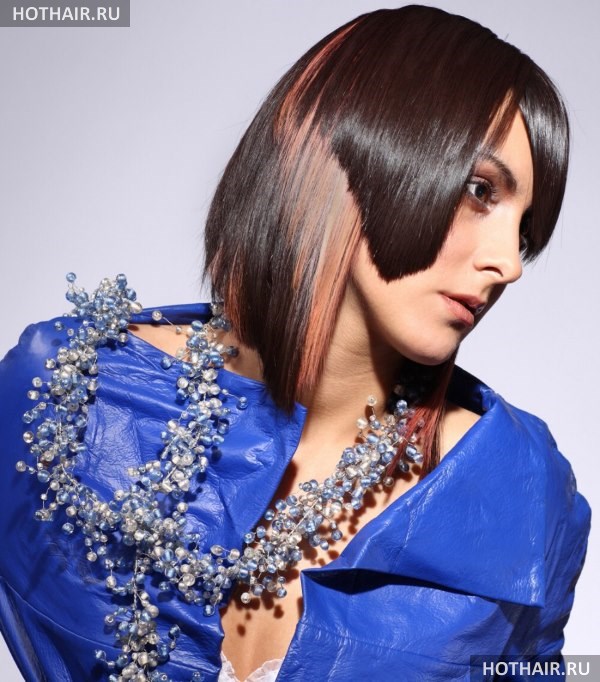 Женские креативные стрижки на средние волосы