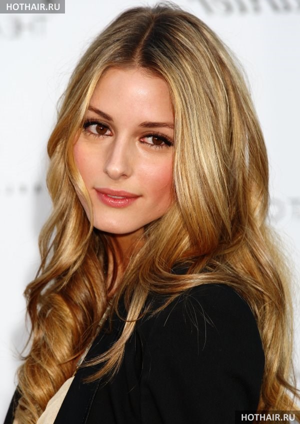 В какой цвет покрасить волосы брюнетке с карими глазами?