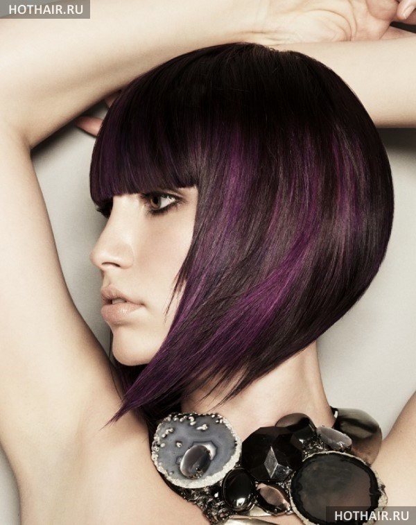 В какой цвет покрасить волосы брюнетке с карими глазами?