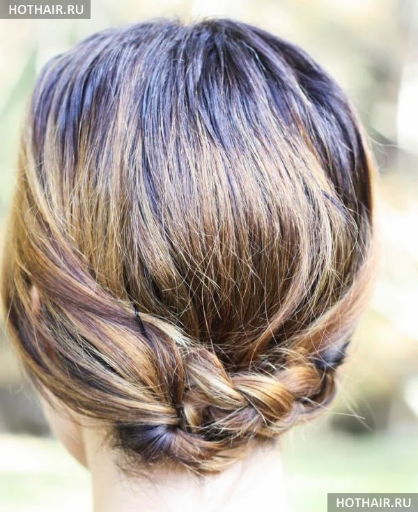 прически на каждый день на короткие волосы