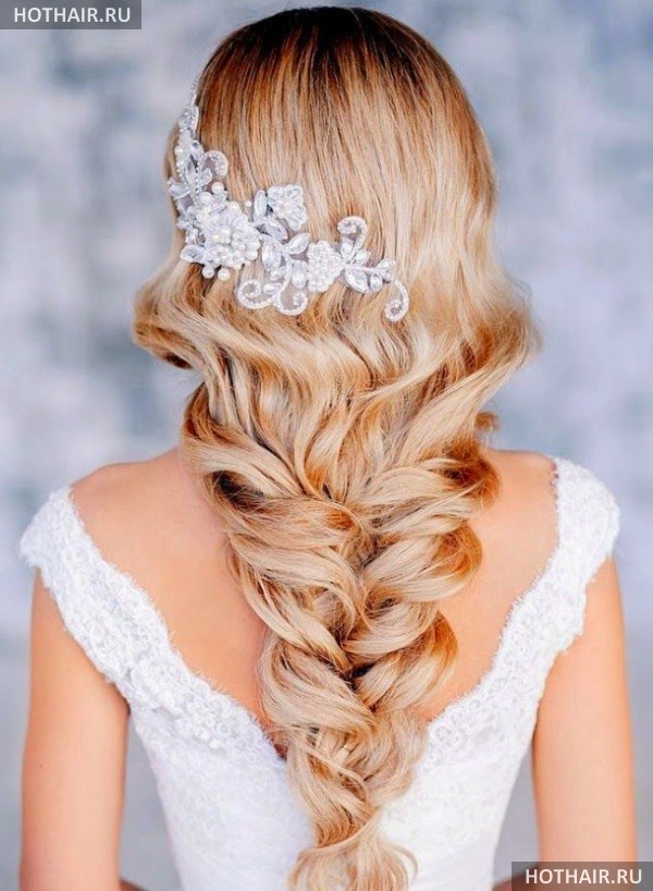 свадебная прическа с косой