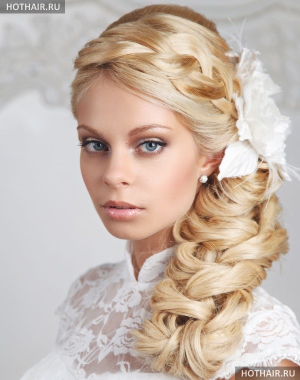 свадебная прическа с косой