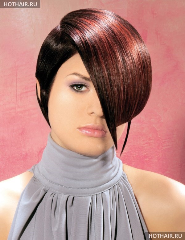 Асимметричная стрижка на короткие волосы