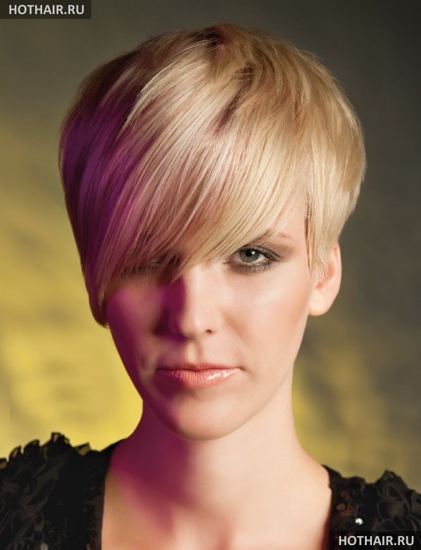 Асимметричная стрижка на короткие волосы