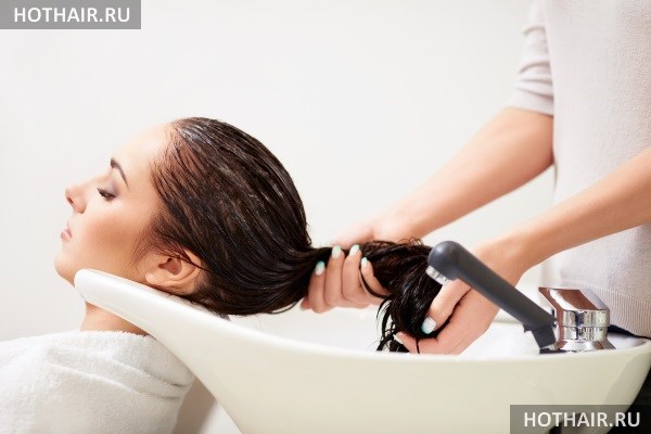 Процедуры для лечения волос в салонах 