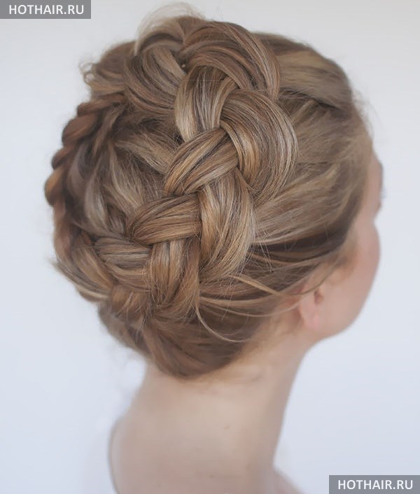 прическа на средние волосы