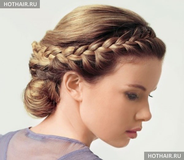 прическа на средние волосы