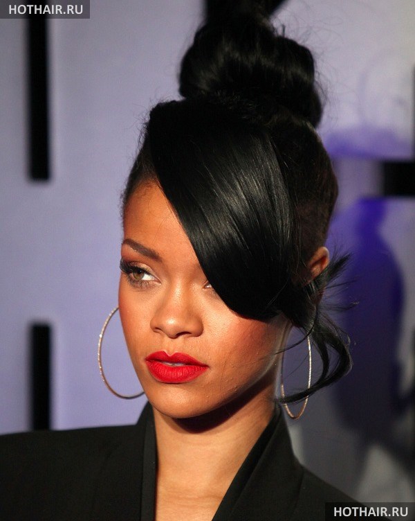 прическа на средние волосы